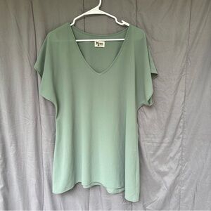 Show Me Your MuMu Green Dolman Sleeve T-Shirt